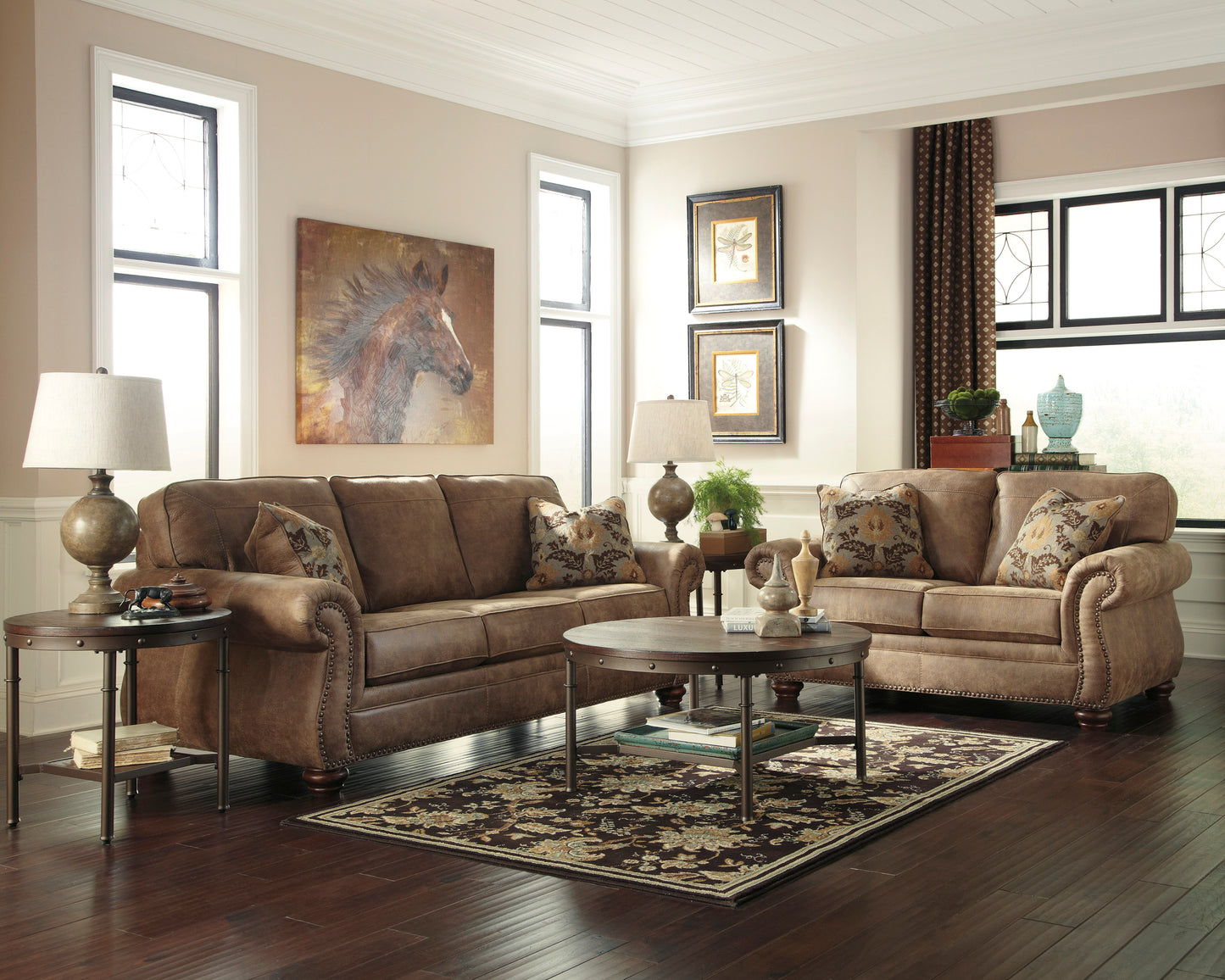 Larkinhurst Earth Sofa/Couch & Loveseat