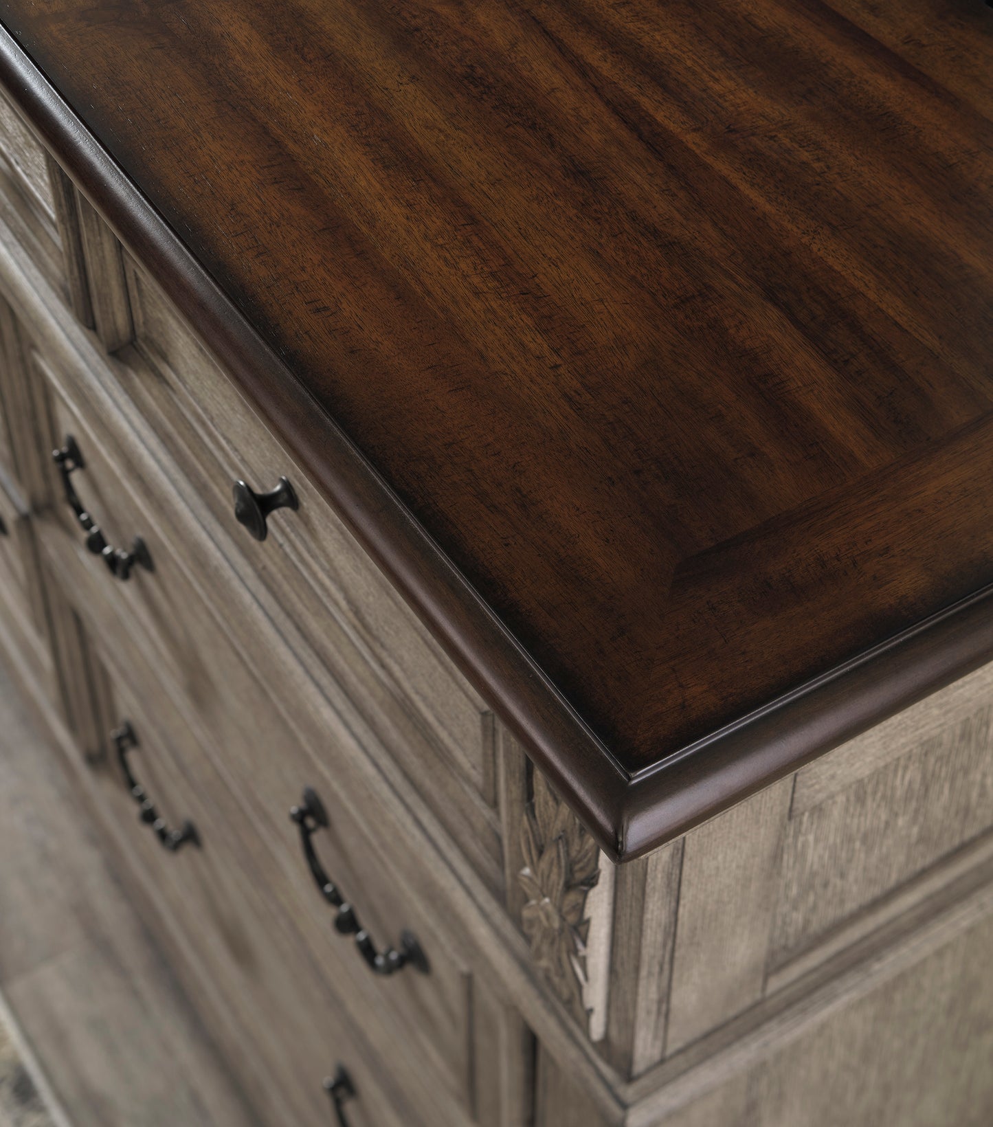 Lodenbay Five Drawer Chest