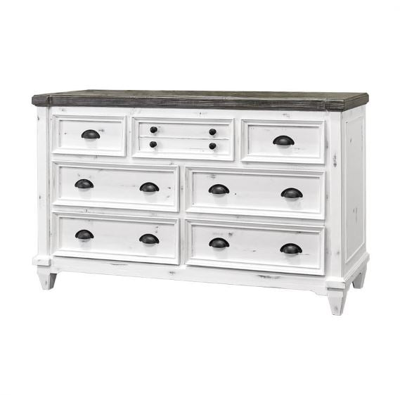 Amelia Dresser
