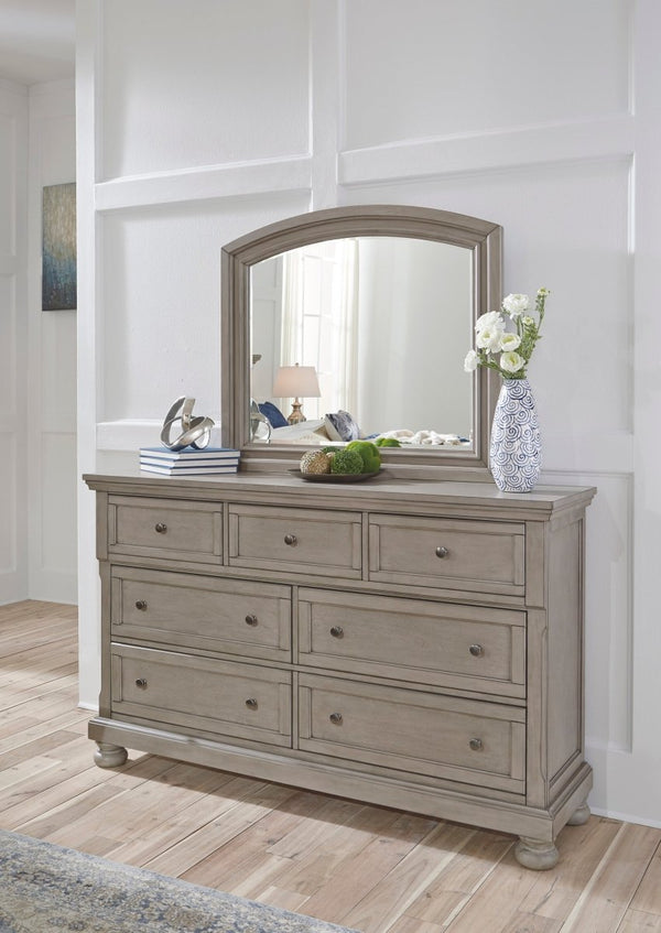 Lettner Light Gray Dresser & Mirror - WCC Furniture & Mattress Center Lafayette & Lake Charles