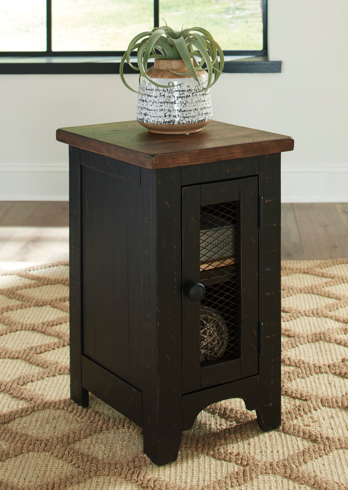 Valebeck Black/Brown Chair Side End Table