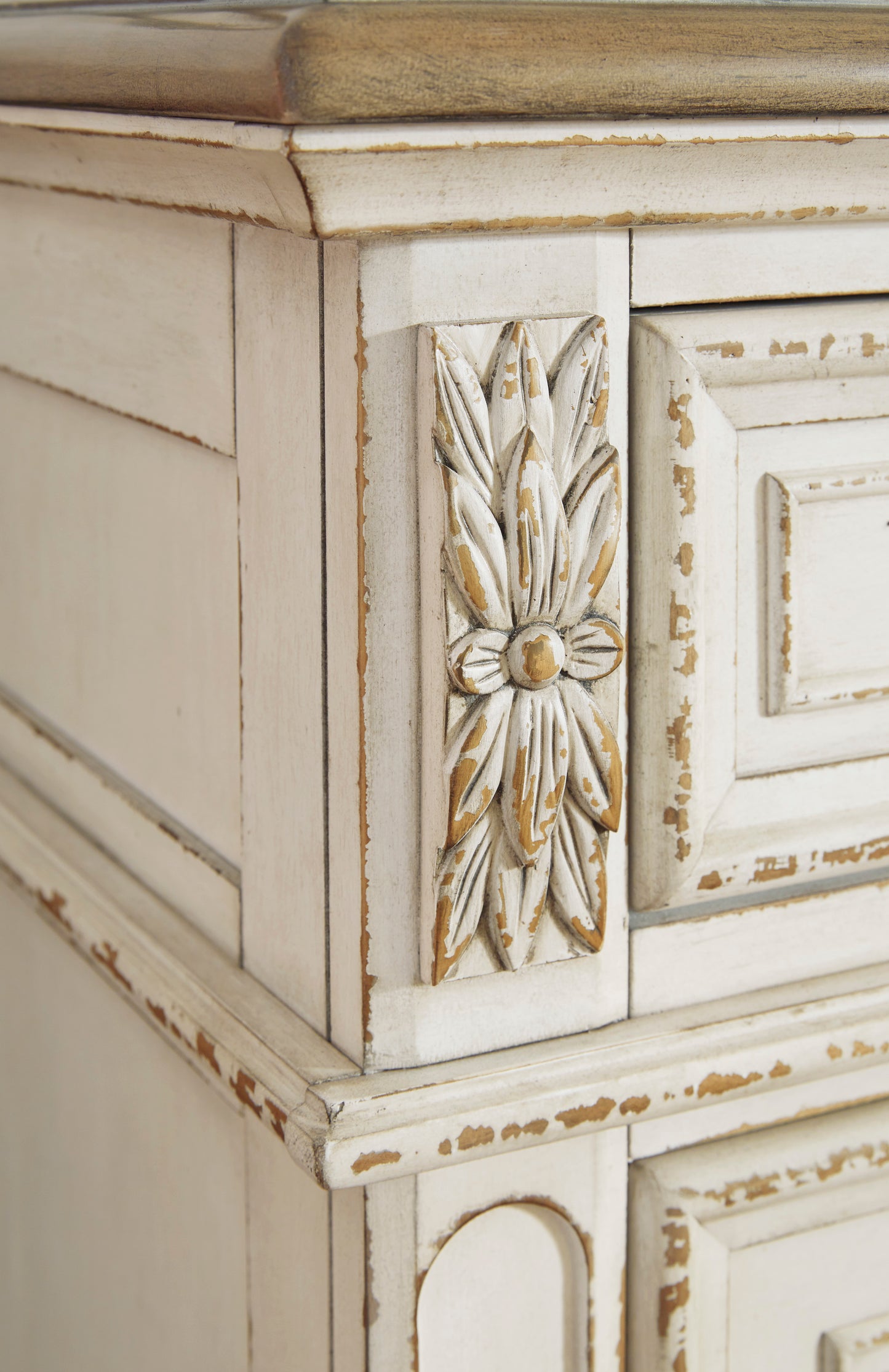 Realyn Upholstered Panel Bed, Dresser & Mirror