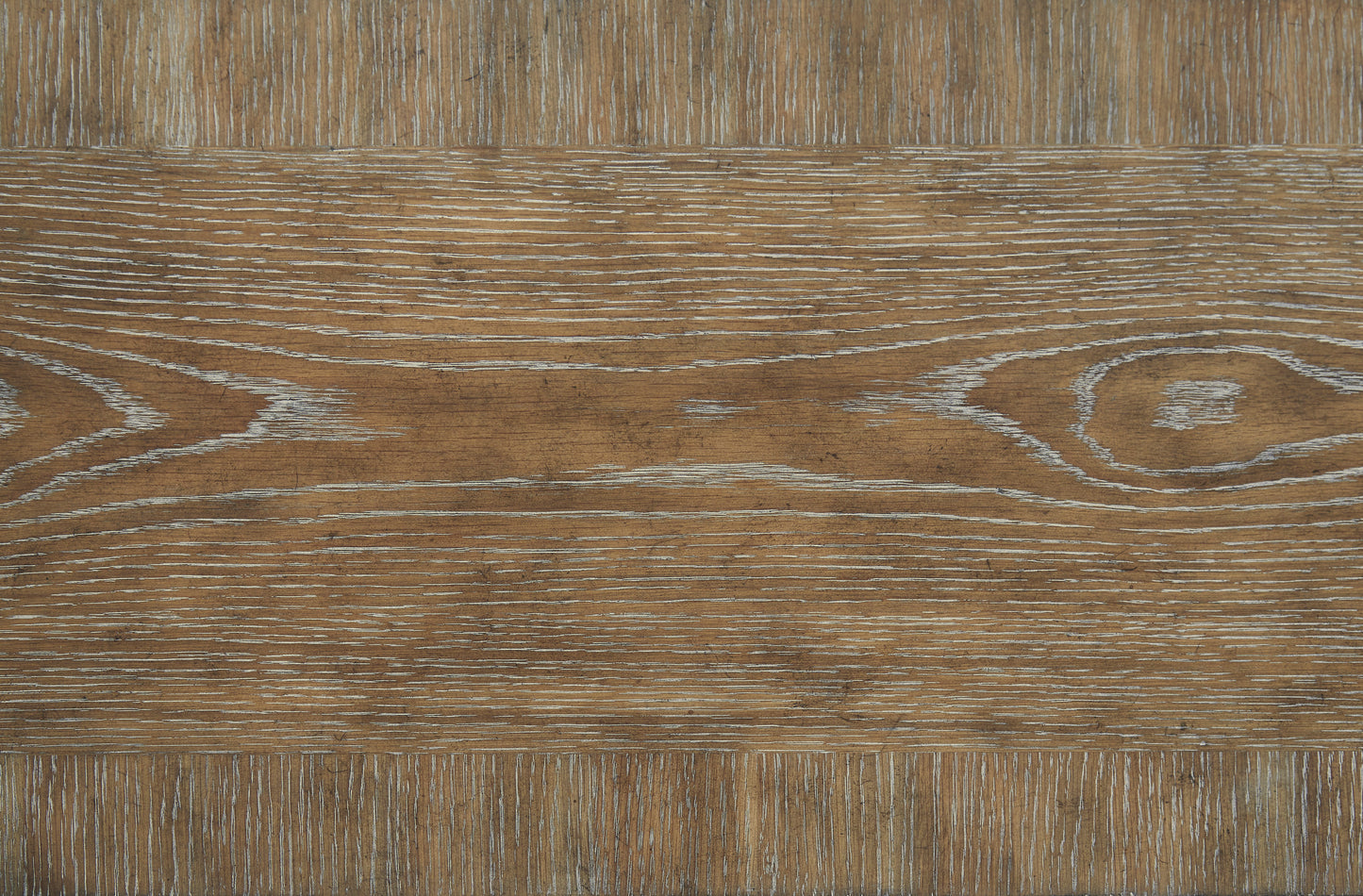 Realyn Chipped White Oval Dining Room EXT Table