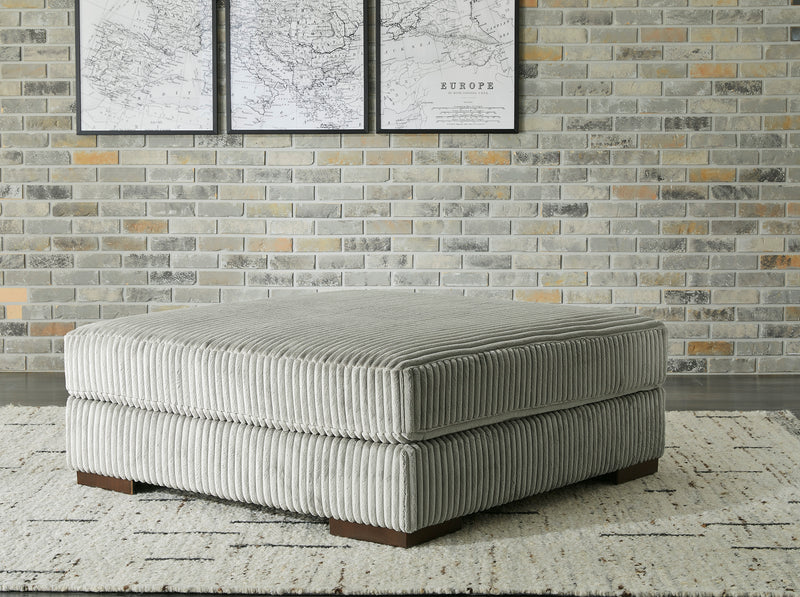 Lindyn Fog Oversized Ottoman