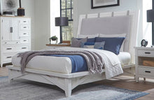 Load image into Gallery viewer, Americana Modern King Platform Bed
