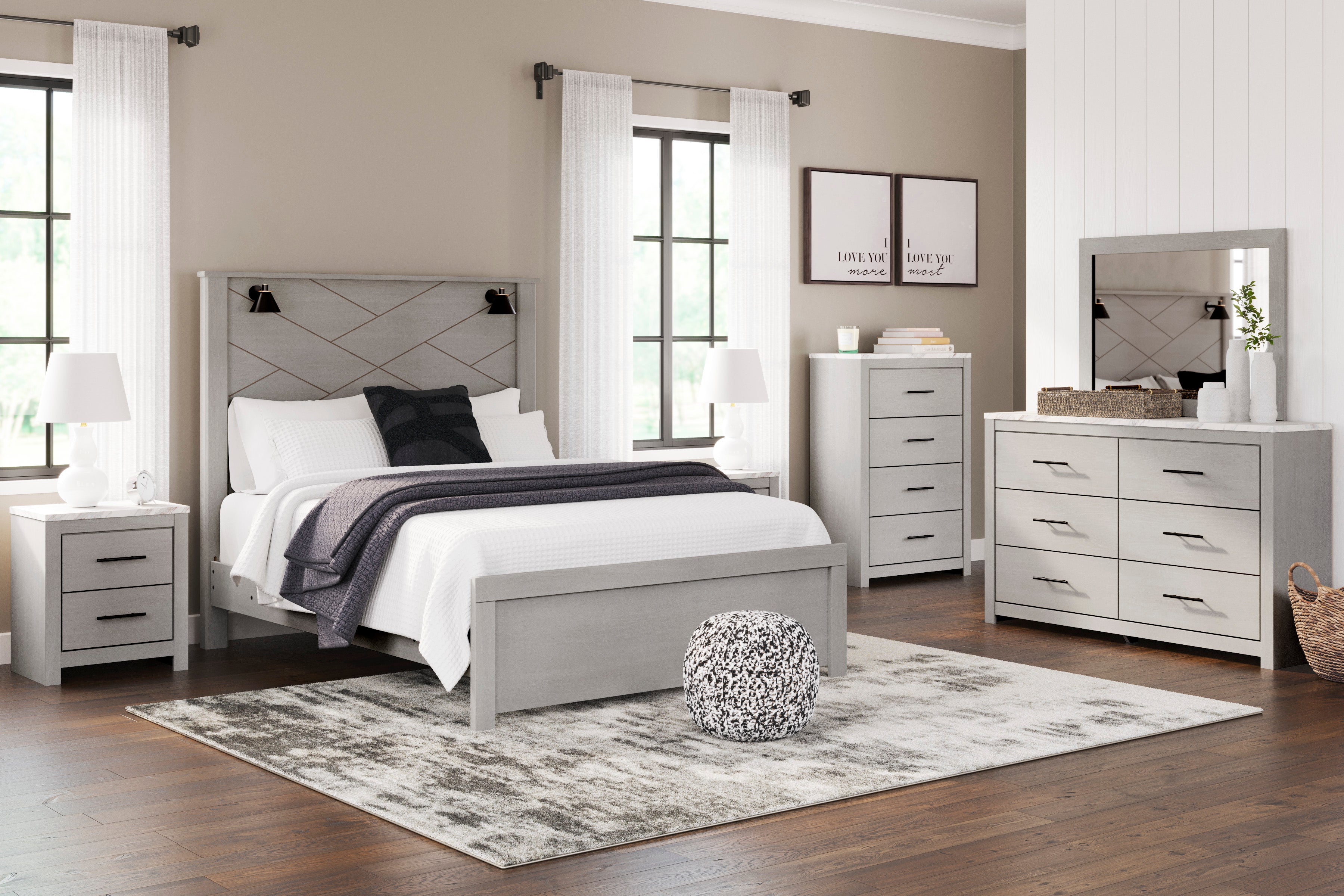 Cottonburg Dresser - Light Gray/White Cottonburg Dresser - Light Gray/White