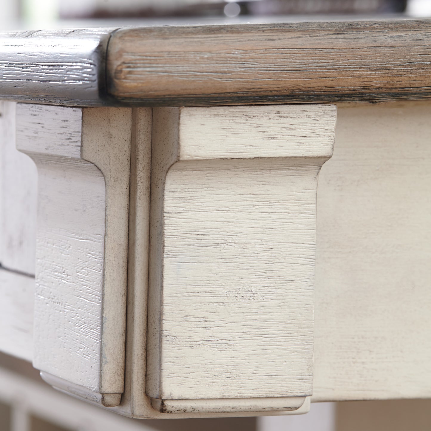 Bolanburg Two-tone 6 Piece Dining Set