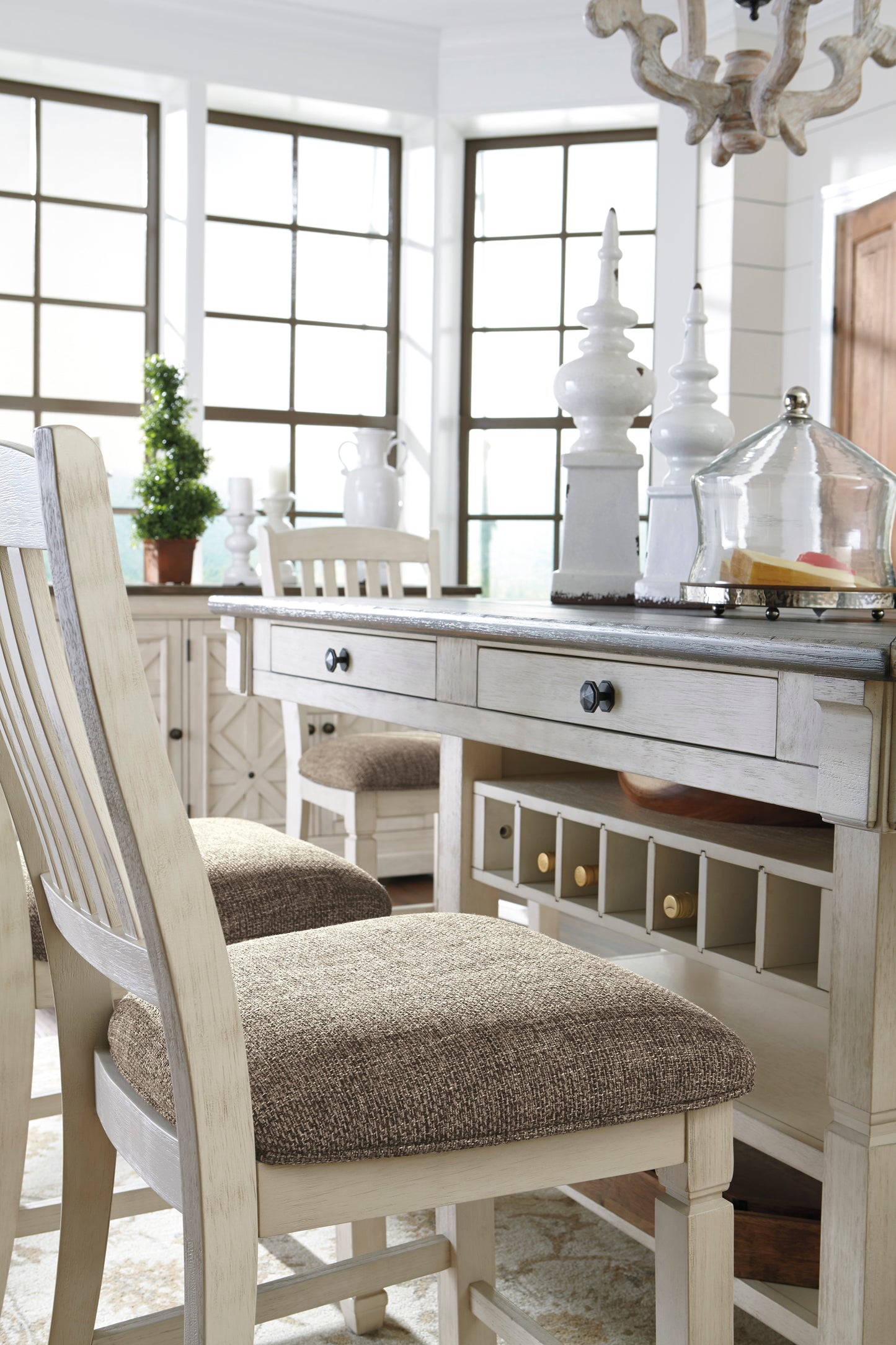 Bolanburg Two-tone 6 Piece Counter Height Dining Set