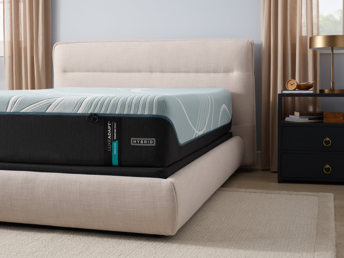 Tempur-Pedic Luxe Adapt Hybrid