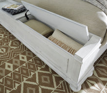 Load image into Gallery viewer, Kanwyn Whitewash Queen Bed w/Storage Bench
