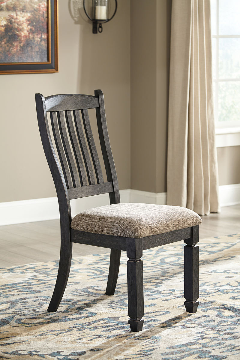 Tyler Creek Black/Gray Dining Chair (set of 2)